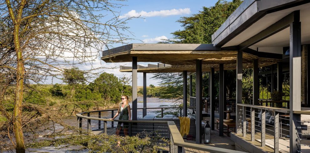 Olonana-deck-exterior-with-view